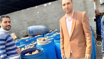 ضبط 2.5 طن مخلل وملح طعام داخل مصنعين دون ترخيص بالبحيرة 