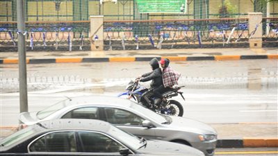 شاهد، حالة الطرق في القاهرة والجيزة بعد سقوط الأمطار 