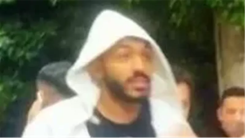 كهربا عقب زيارته