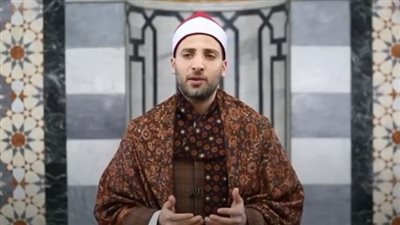 بذكر سيدنا محمد دامت لنا الأفراح، ابتهال رائع للشيخ عمر نبيل (فيديو)