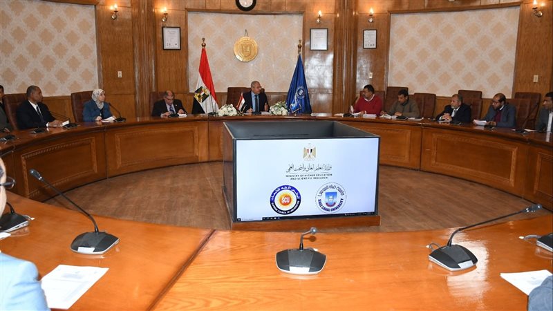 مجلس جامعة قناة السويس،