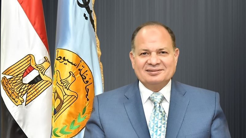 اللواء عصام سعد محافظ