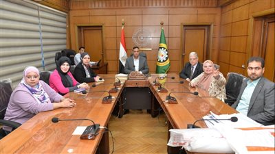 محافظ الدقهلية يستعرض مشروع الحصر والاستدلال عن التجمعات العمرانية 