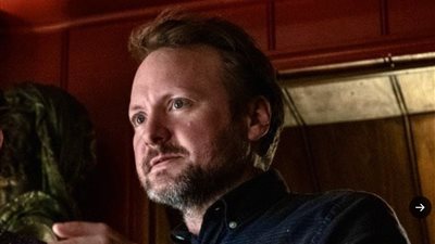 ريان جونسون يوقع صفقة لإنتاج فيلمين لصالح وارنر براذرز