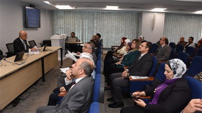 جامعة عين شمس تناقش الاستعداد لامتحانات الفصل الدراسي الثاني وتجهيز بيئة مناسبة