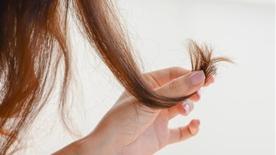 وصفة طبيعية لعلاج مشاكل الشعر الجاف والمتقصف والمتساقط 