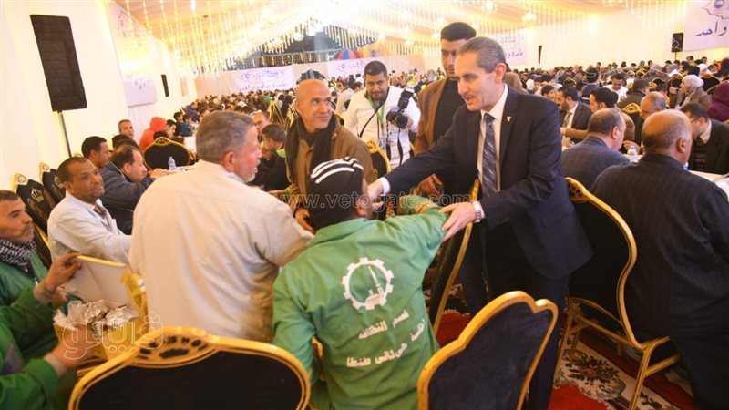 محافظ الغربية يشارك
