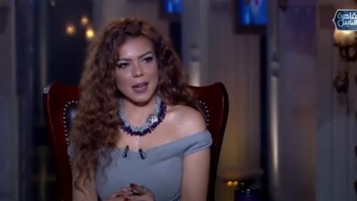 ناهد السباعي: جمدت بويضاتي ونفسي في عريس عمولة ما يقرفنيش في شغلي (فيديو)