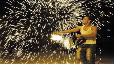  الألعاب النارية تفسد روحانيات رمضان وتثير الرعب والفزع بالشرقية 