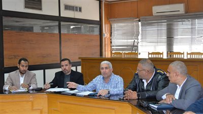 السكرتير العام لمحافظة الإسماعيلية يشدد على تكثيف الحملات لإزالة الإعلانات المخالفة 