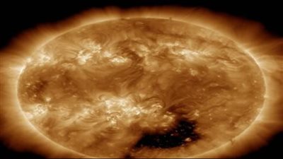 عاصفة مغناطيسية قوية تضرب الأرض في هذا الموعد