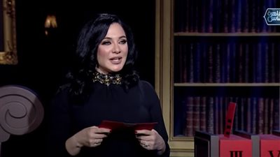 سلاف فواخرجي تكشف حقيقة إقامتها مع طليقها بمنزل واحد وقصة فقدانها البصر لمدة ساعتين (فيديو)