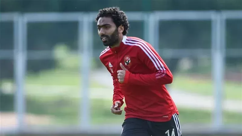 حسين الشحات، فيتو