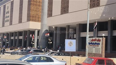 تعزيزات أمنية بمجمع محاكم المنصورة تزامنا مع محاكمة المتهمين بقتل طفل الشوامي