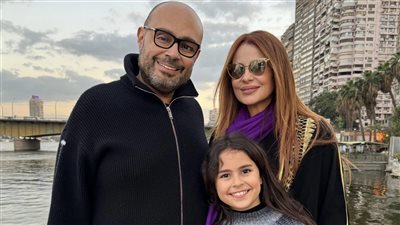 كارول سماحة تستمتع بأجواء رمضان على كورنيش النيل برفقة أسرتها