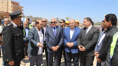محافظ الجيزة يتفقد طريق مصر أسيوط وكوبري مشاة المرازيق بالبدرشين (صور)