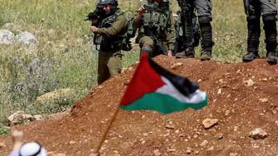 قائد كتيبة إسرائيلية: ذاهبون إلى رفح لنوجه لهم ضربة ونلقنهم درسًا (فيديو) 