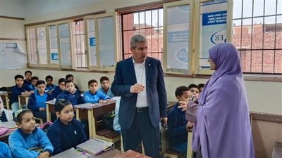 مدير تعليم دمياط يؤكد أهمية جذب الطلاب للمدرسة 