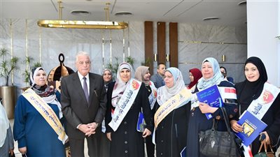 محافظ جنوب سيناء يشهد حفل تكريم الأمهات المثاليات 
