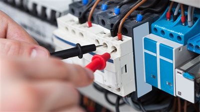 تحرير 13 ألف قضية سرقة تيار كهربائي خلال حملات تفتيشية بالمحافظات