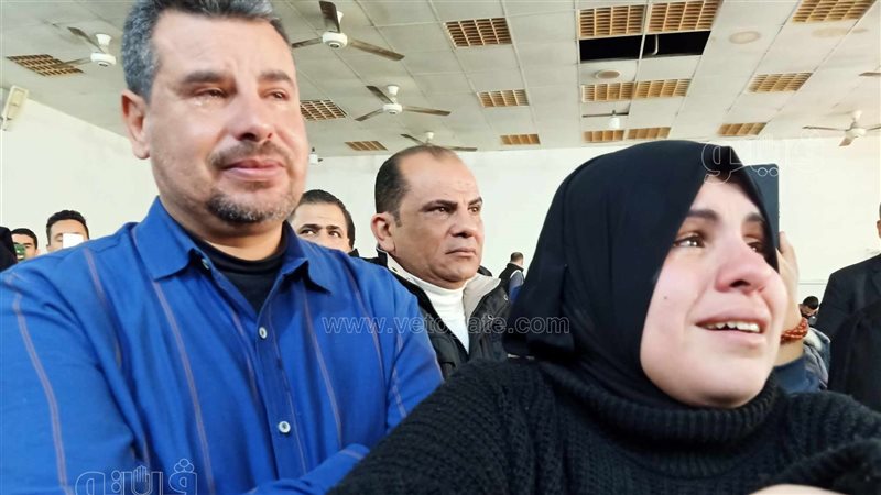 لحظة انهيار والد