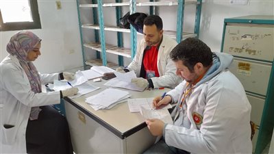 الكشف على 1294 مواطنا خلال قافلة طبية مجانية بشبراخيت في البحيرة