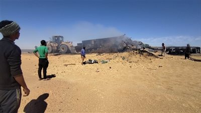 الأمن يكشف هوية الجثث المتفحمة في حادث تصادم شاحنتي نقل ثقيل بالوادي الجديد