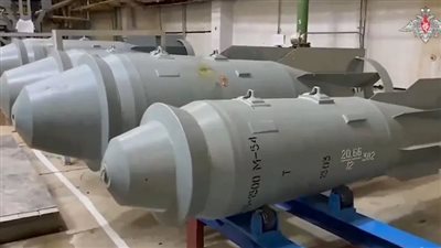 تزن 3 أطنان، روسيا تبدأ إنتاج قنابل شديدة الانفجار فاب 3000 (فيديو)