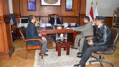 التعريفة الجديدة لسيارات الأجرة في مطروح بعد ارتفاع أسعار البنزين والسولار (صور) 