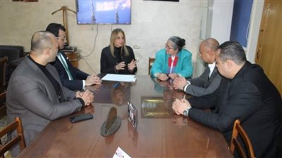 آداب عين شمس توقع بروتوكول تعاون مع المركز القومي للترجمة 