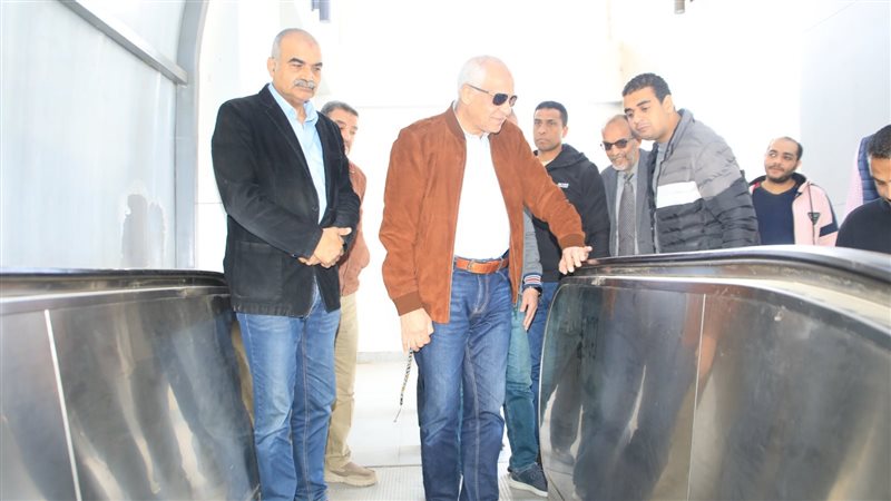 محافظ الجيزة يعاين