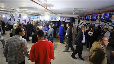 إقبال كثيف للمحامين على المقر الانتخابي بالنقابة العامة بعد ساعة من التصويت (صور) 