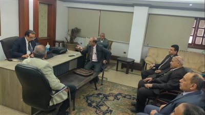 وزير الصحة يستجيب لمطالب أعضاء العلوم الصحية: إدراج المسمى الوظيفي بقانون المهن الطبية 