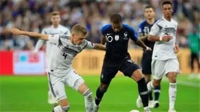 لاعب وسط فرنسا يكشف سبب الخسارة أمام ألمانيا 2-0 