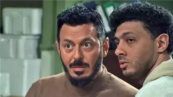 مسلسل المعلم حلقة 12، سرقة سيارة السمك من مصطفى شعبان