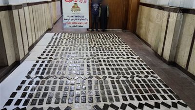 حبس 3 عناصر إجرامية بتهمة الاتجار فى مخدرى الحشيش والهيدرو بالعريش 