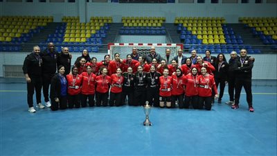 سيدات يد الأهلي يتوج ببطولة كأس مصر بعد الفوز على الشمس