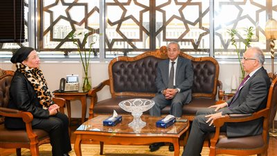 البيئة: استخدام تقنية أبراج التبريد بمصانع السكر للتخلص من المخلفات السائلة