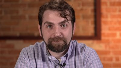 مرشح جديد ضد بايدن وترامب، اسمه «حرفيا أي شخص آخر» 