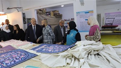 محافظ القاهرة: نحرص على توفير الرعاية الكاملة لسكان الأسمرات