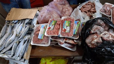 ضبط لحوم ودواجن وأسماك غير صالحة للاستهلاك الآدمي بالبحيرة