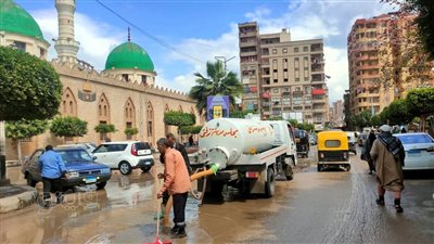 الغربية تواصل جهودها لرفع تجمعات مياه الأمطار والتعامل مع موجة الطقس السيئ
