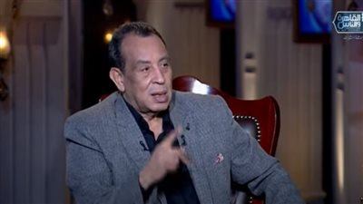 صلاح الشرنوبي: نعيش في زمن الأغاني التافهة (فيديو)