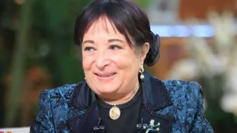 الفنانة سميرة عبد