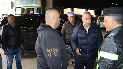 لليوم الثالث، محافظ القليوبية يتفقد مواقف السيارات لمتابعة التزام السائقين بالتعريفة