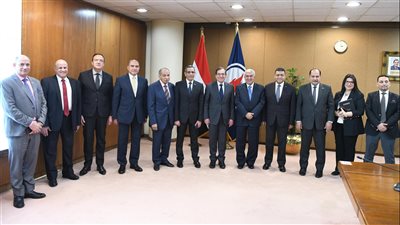 وزير البترول يعتمد الجمعية العمومية لشركة إيبروم