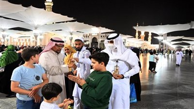 لزوار المسجد النبوي، 9 كيلو بخور و47 لتر عطور و400 ألف لتر من ماء زمزم