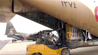 مصر تنفذ أعمال الإسقاط الجوي اليومي للمساعدات الإنسانية والإغاثية على شمال قطاع غزة 