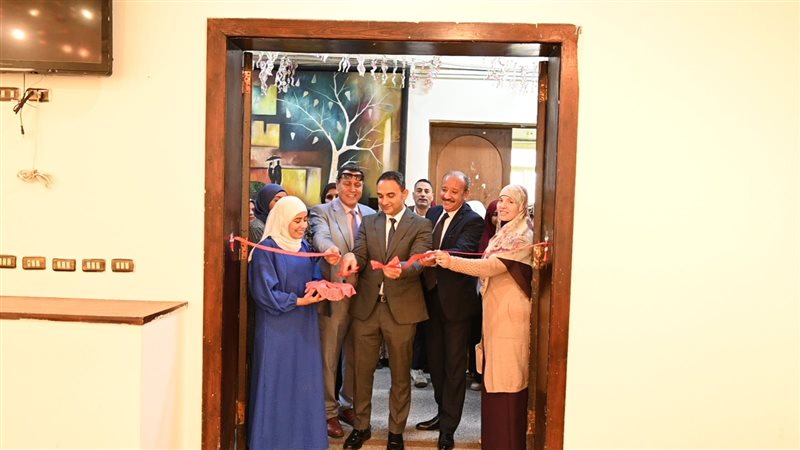 افتتاح معرض المشغولات