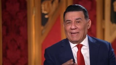 مدحت شلبي يكشف موعد إعلان تشجيعه للأهلي أو الزمالك وقصته كضابط شرطة (فيديو)